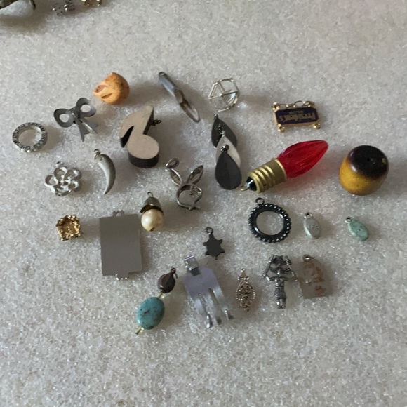 Vintage pendent lot (25) - Picture 4 of 4